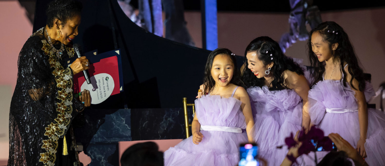 2023 Ars Lyrica Gala – Photo by Annie Mulligan – Connie Kwan-Wong, Zoe and Elly Wong, Sheila Jackson Lee