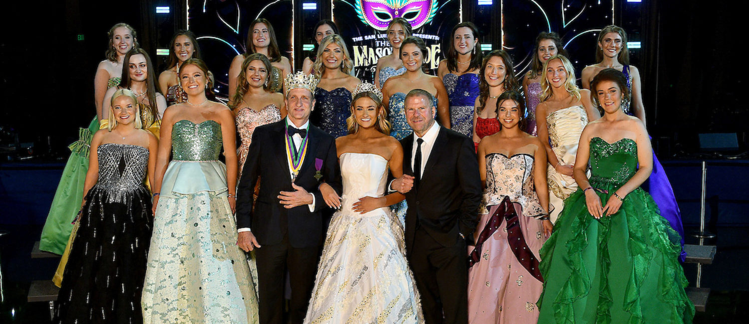 2023 Knights of Momus Royal Court and Tilman Fertitta; Photo by Dave Rossman
