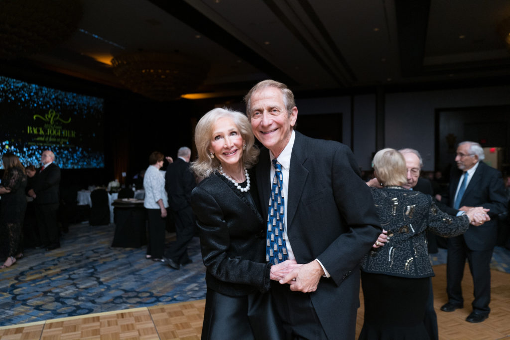 Diane & Harry Gendel at the Seven Acres gala at the Hilton Americas-Houston. (Photo by Daniel Ortiz)