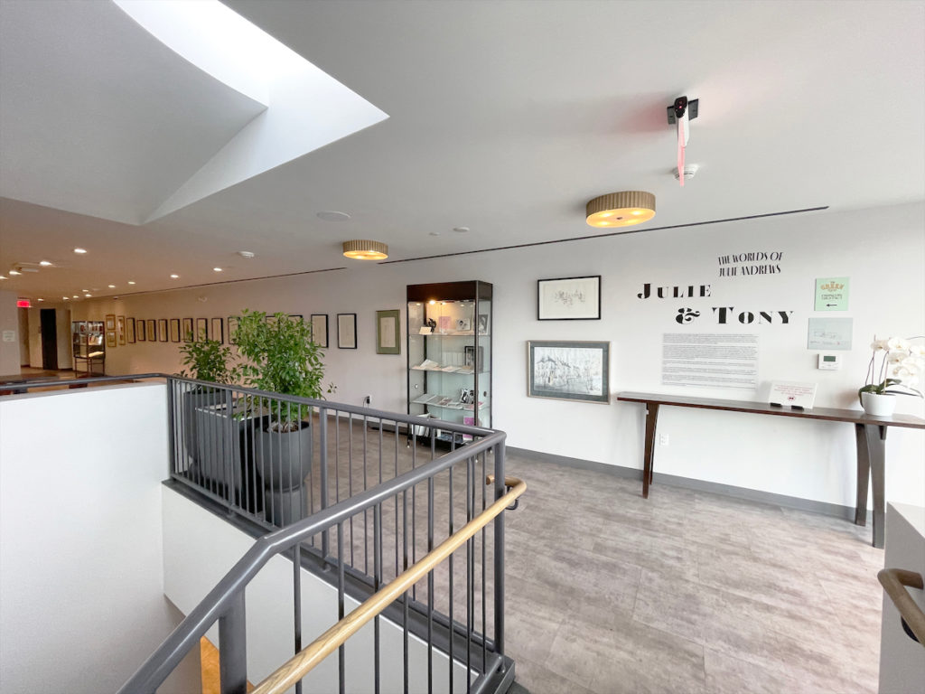 Sag Harbor Cinema (photo by Sam Hamilton)