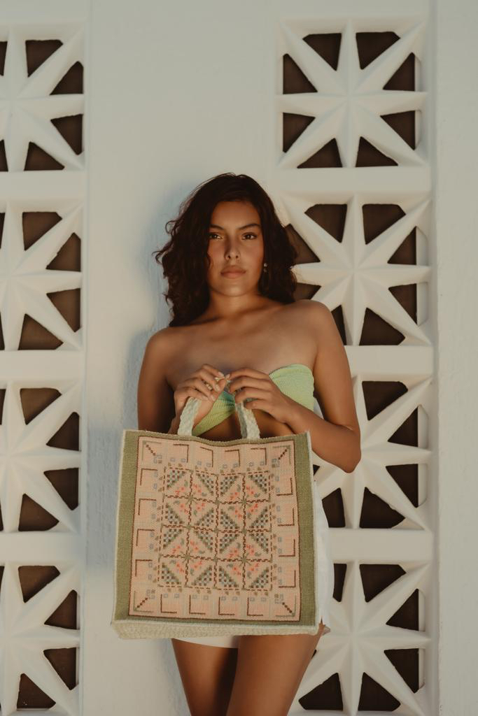 Luxury handmade bags from Paloma Van Den Akker of Yucatán. 