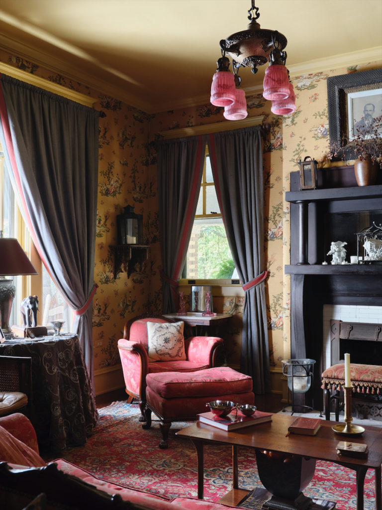 More details in the parlor.  (Photo by Lisa Petrole)