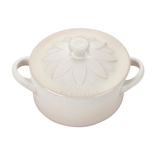 Le Creuset Mini Cocotte with Flower Lid – Meringue