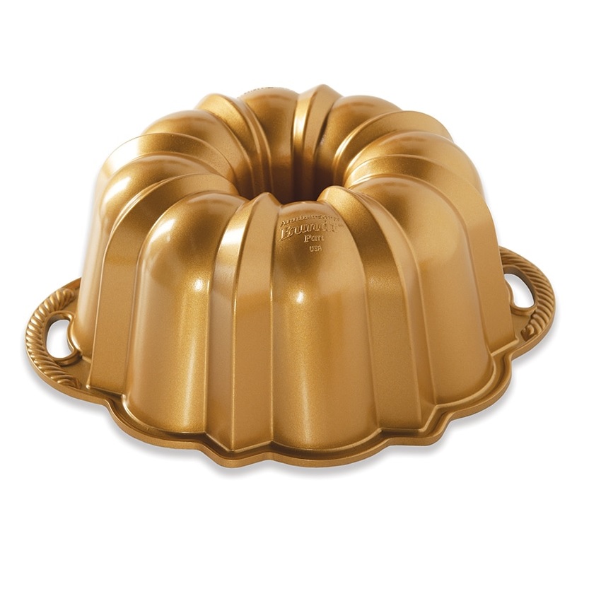 Nordic Ware Anniversary Bundt Pan