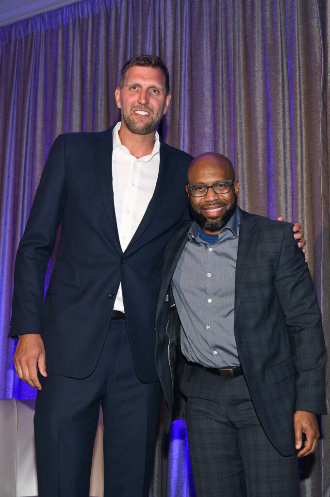 Dirk Nowitzki, Donovan Lewis (Photo by Kristina Bowman)