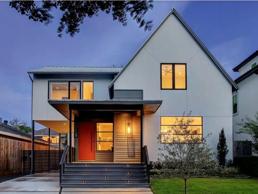 2Scale Architects dwelling in Montrose's Hyde Park neighborhood (Photo by TK Studio)