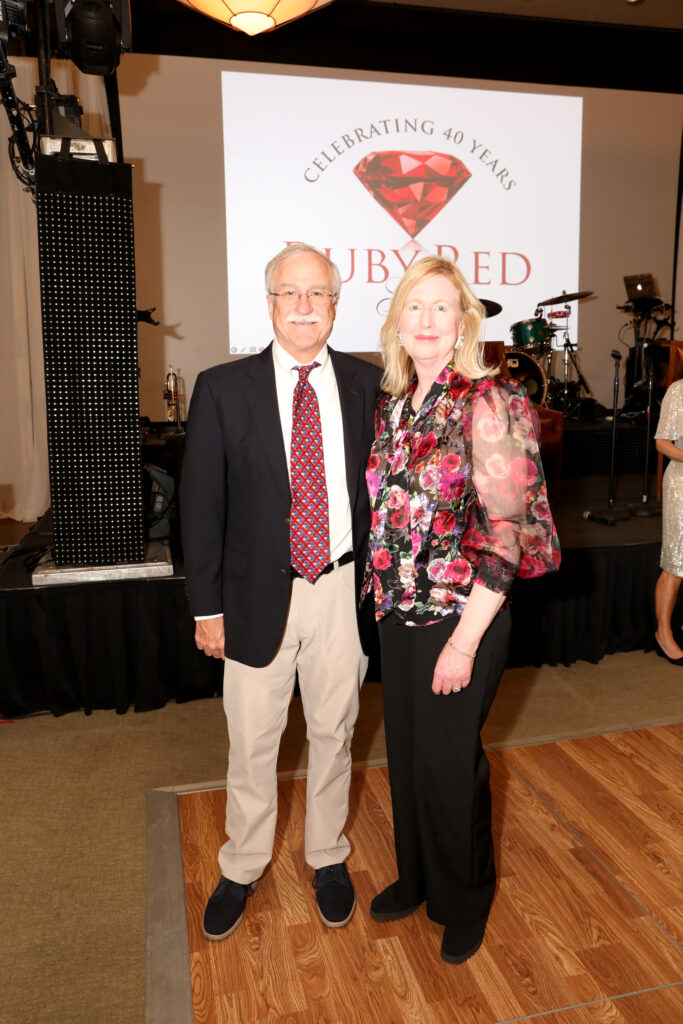 Steve & Lisa Meyer (Photo by Danny Campbell and Rob Wythe/Wythe Portrait Studio)