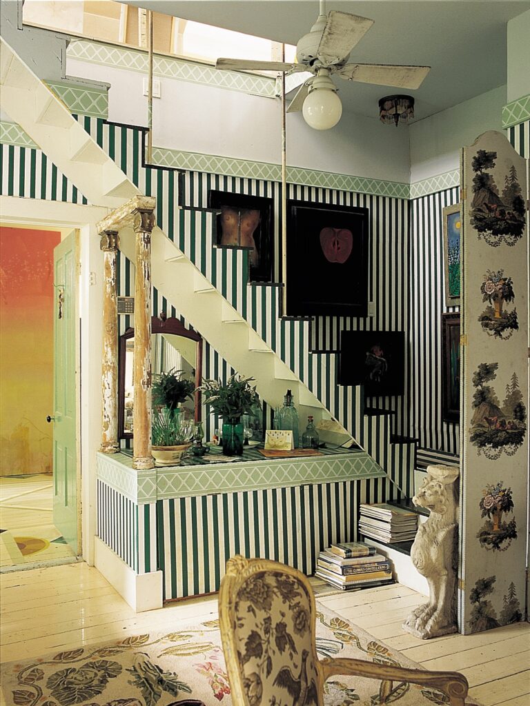 A Little Nest (Photo by Hickey-Robinson)