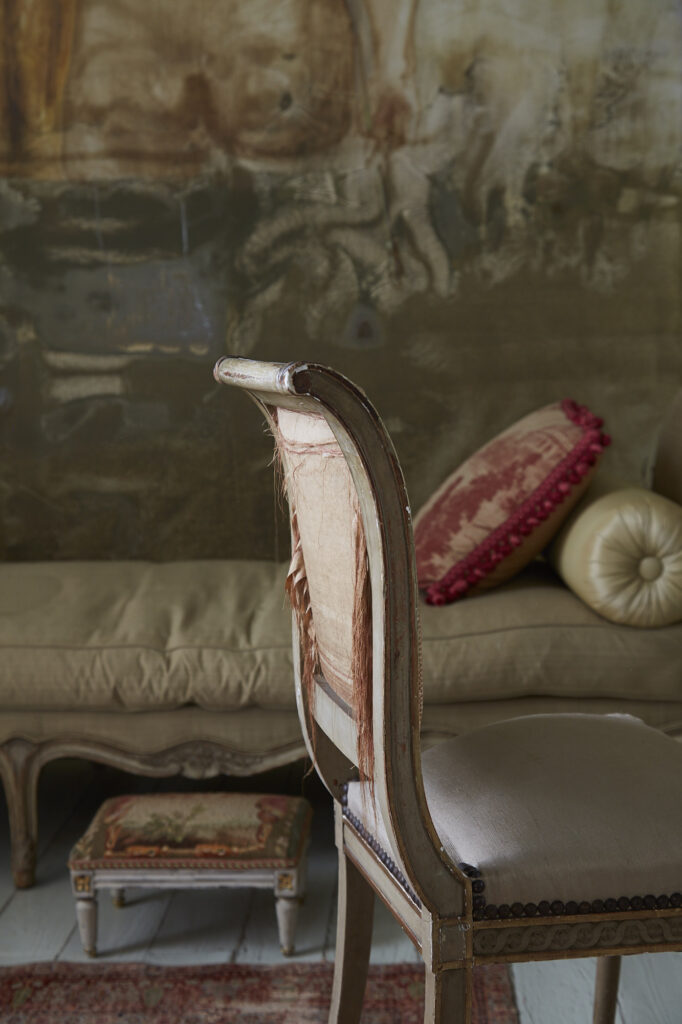 Here & There (Photo by Lisa Petrole)