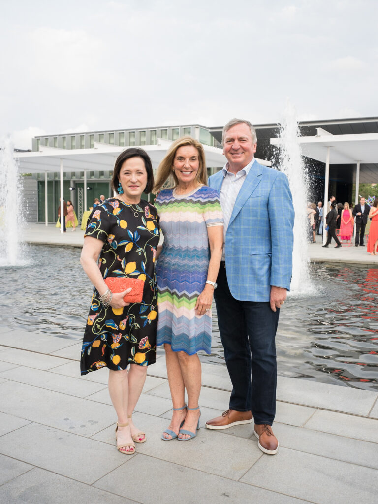 Anne Neeson, Maureen & John Graf at Memorial Hermann Foundation's Good Vibrations gala at Hermann Park Centennial Gardens. (Photo by Daniel Ortiz)