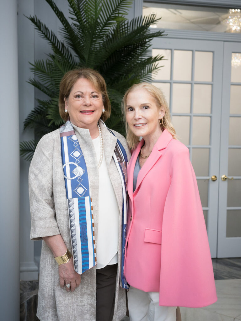 Janeen Fertitta, Kristen Cannon at the Houston Symphony League's "Conversation With Houston Icons." (Photo by Daniel Ortiz)