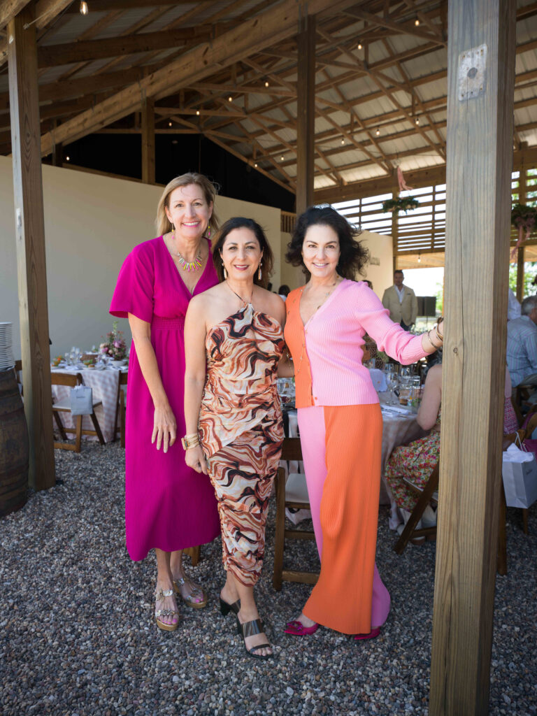 Laurette Veres, Debbie Elias, Jessica Rossman at the Recipe for Success Fashion in the Fields fundraiser. (Photo by Daniel Ortiz)