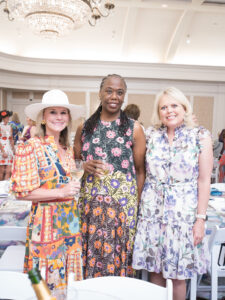 Lee Banchetti, Carole Brown , Julie Sudduth (Photo by Daniel Ortiz)