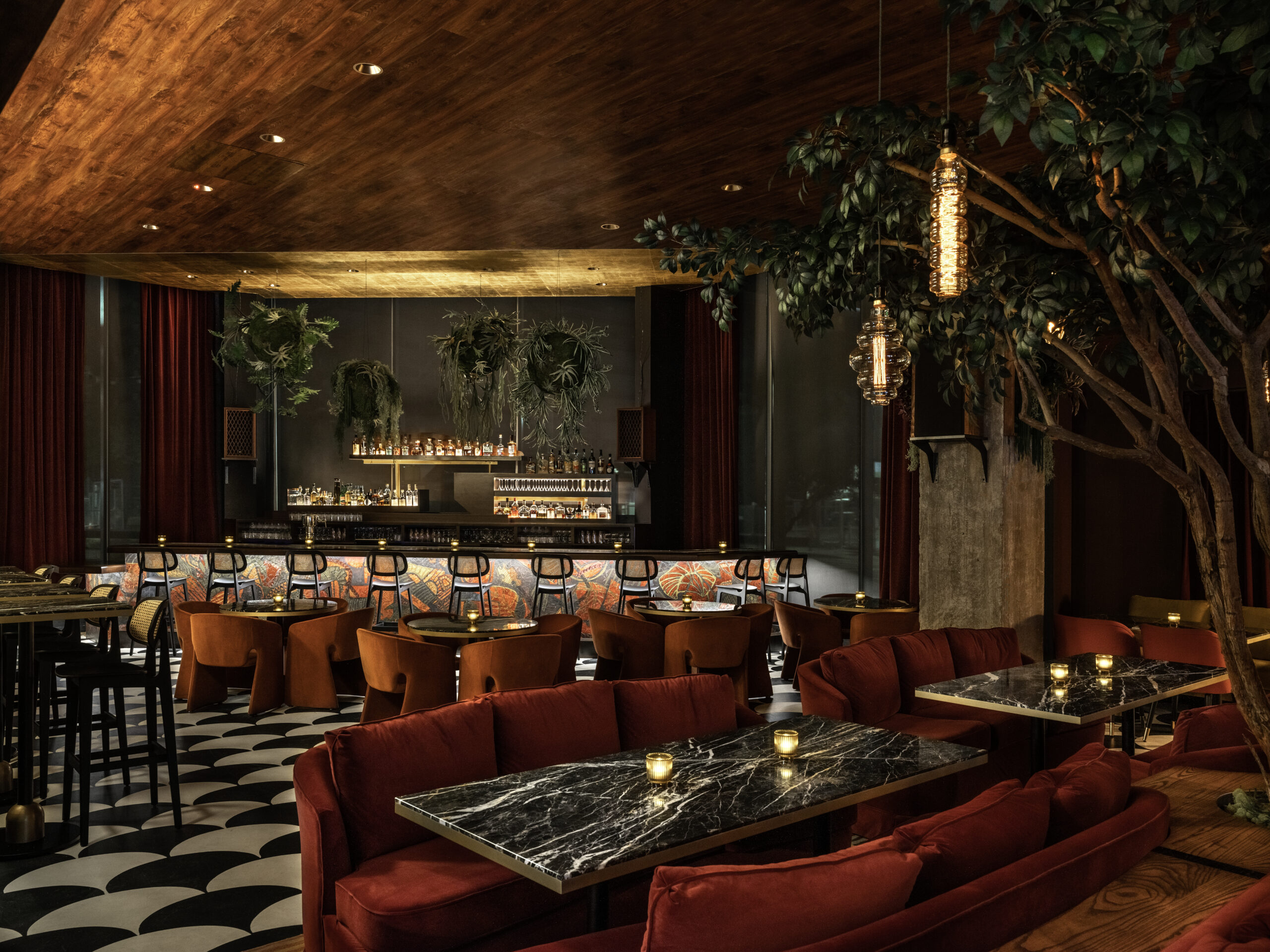 Lymbar, Gin Design Group