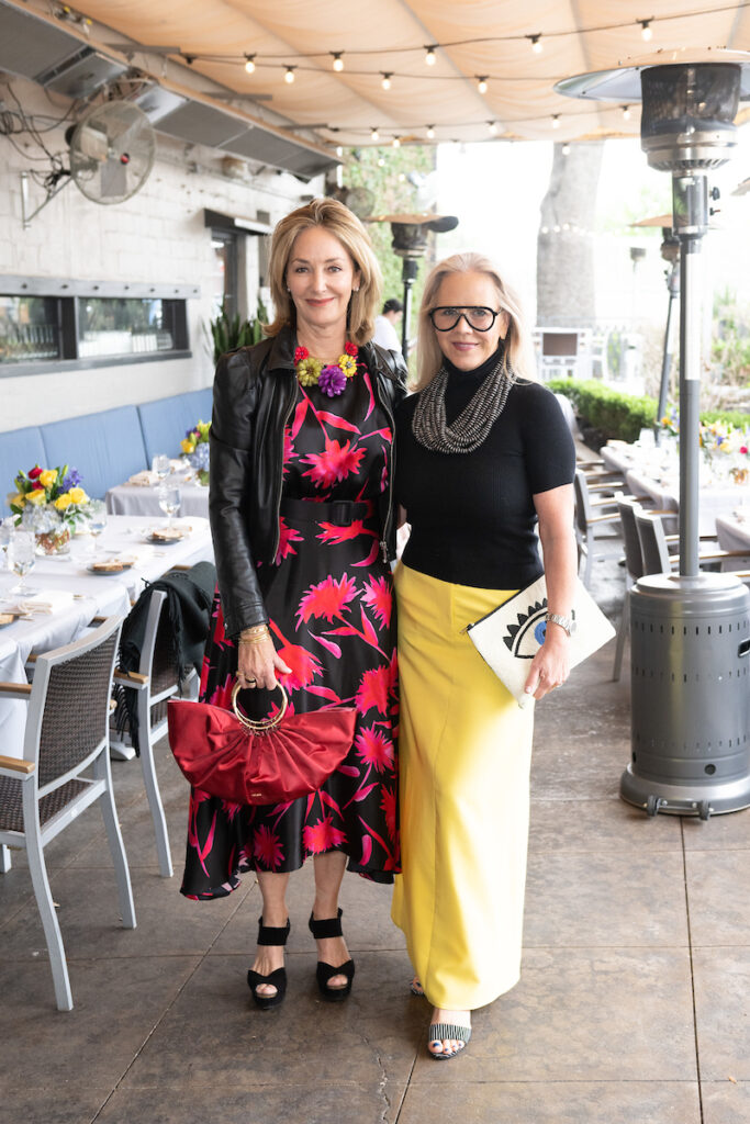 Renee Lewis, Kari Roundy at Houston Ballet's Raising the Barre dinner fundraiser.  (Photo by Wilson Parish)