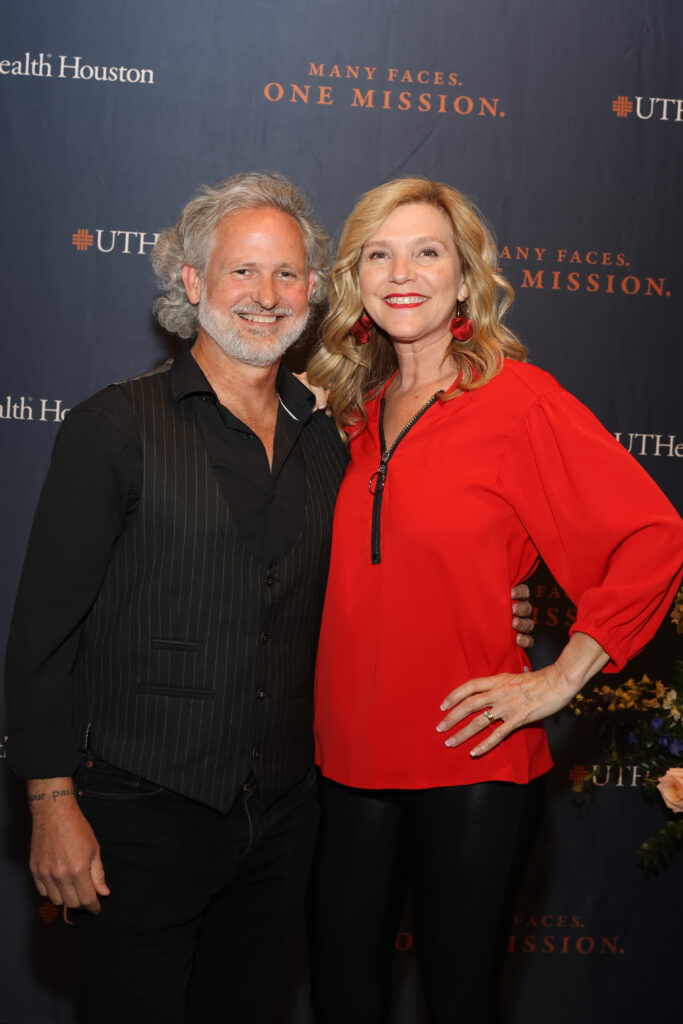 Artist Taft McWhorter & Dana McWhorter at the UTHealth  Art of Gratitude celebration (Photo by Priscilla Dickson)