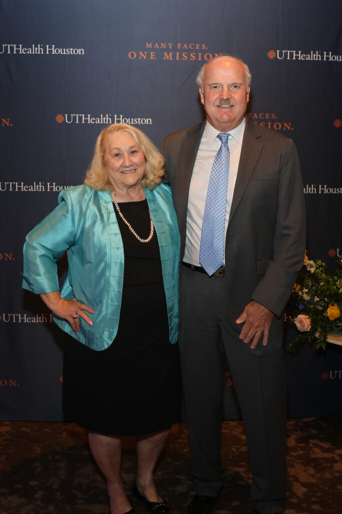 Trish & Gary Greaser at the UTHealth  Art of Gratitude celebration (Photo by Priscilla Dickson)