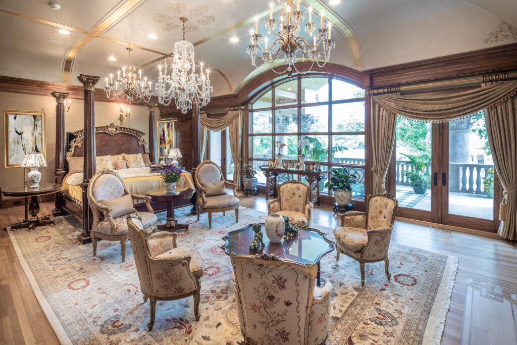 The primary bedroom at 6 West Rivercrest in Briar Forest