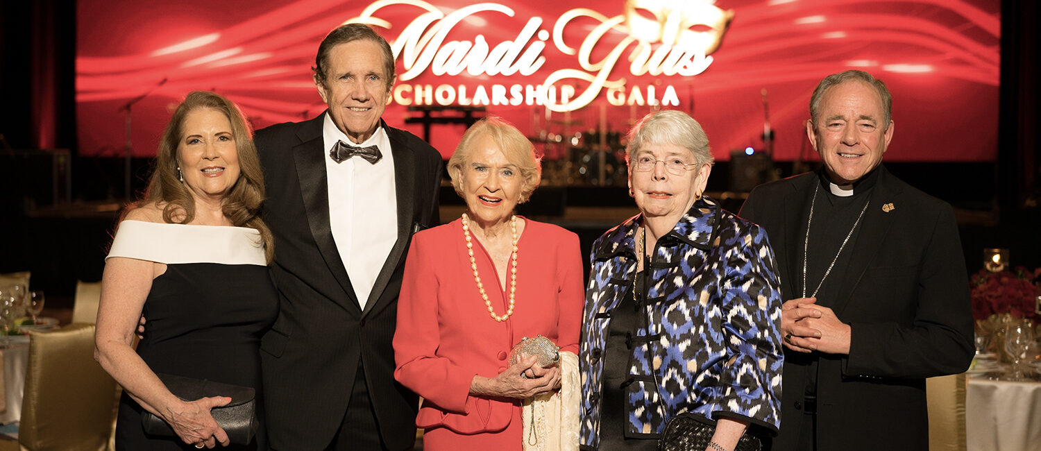Ann and Pat Moran, Liz Ghrist, Judge Carolyn King, Archbishop James Michael Miller USTGala_DOrtizPhoto_050623-013 (Photo by Daniel Ortiz)