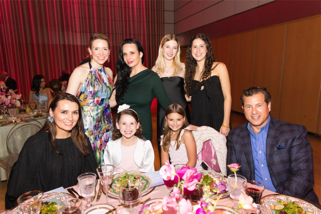 Sterling Donnelly, Catherine Wall, Lauren Kandel, Cate Waco, Kimberly Schlegel Whitman, Reaghan, Millie, Darren Aschaffenburg (Photo by Sharon Ellman)