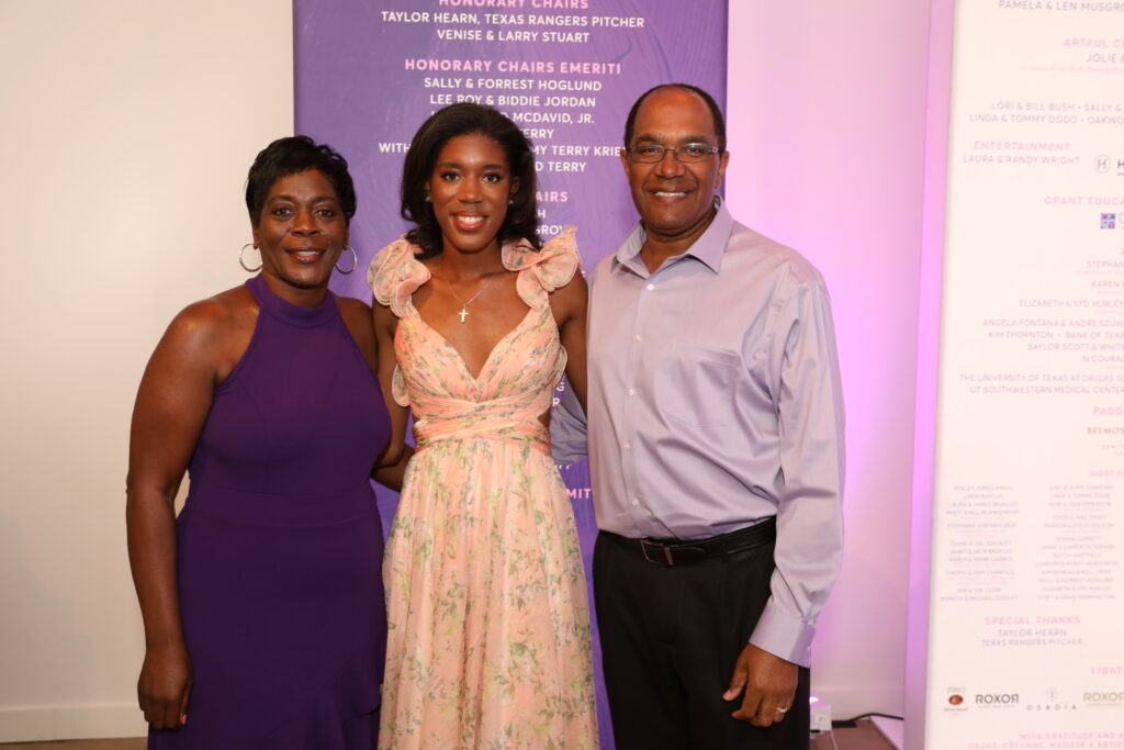 Debra Hearn, Robyn Hearn, Robby Hearn (Photo by Lisa Stewart and Rob Wythe/Wythe Portrait Studio)