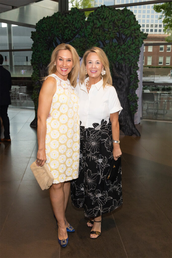 Erika McCarthy, Lauri Lawrence (Photo by Sharon Ellman)