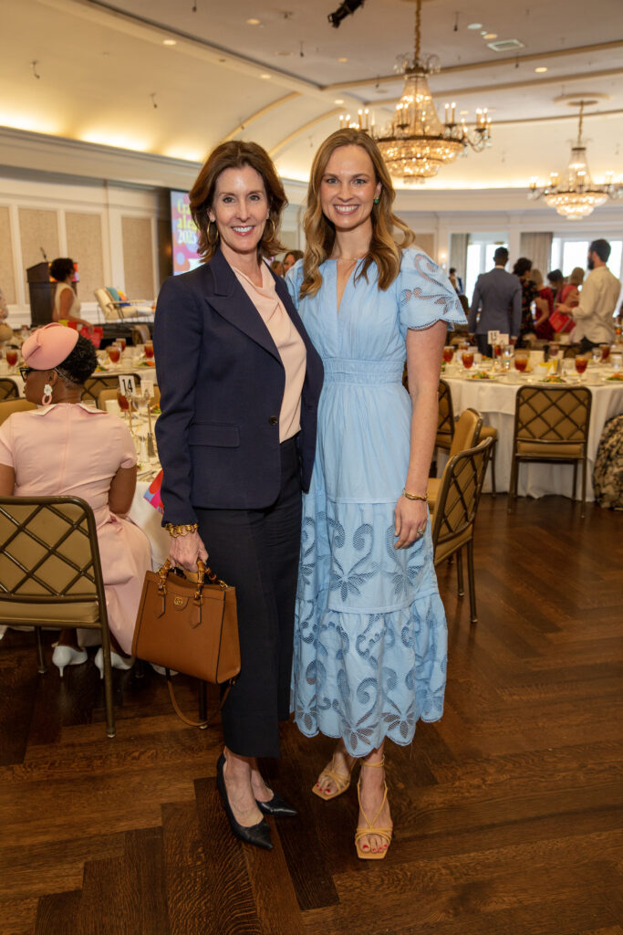 Phoebe Tudor, Minnette Jackson at Houston Center for Contemporary Craft Spring Luncheon (Photo by Jenny Antill Clifton)
