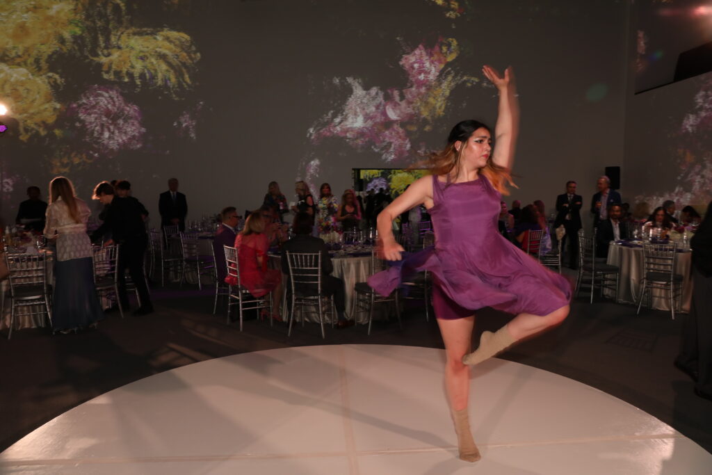 Interpretative Dancer from Booker T. Washington High School for the Performing and Visual Arts (Photo by Lisa Stewart and Rob Wythe/Wythe Portrait Studio)