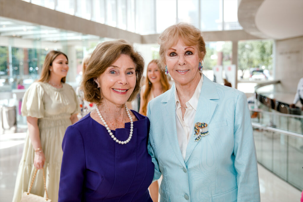 Laura Bush, Annette Simmons