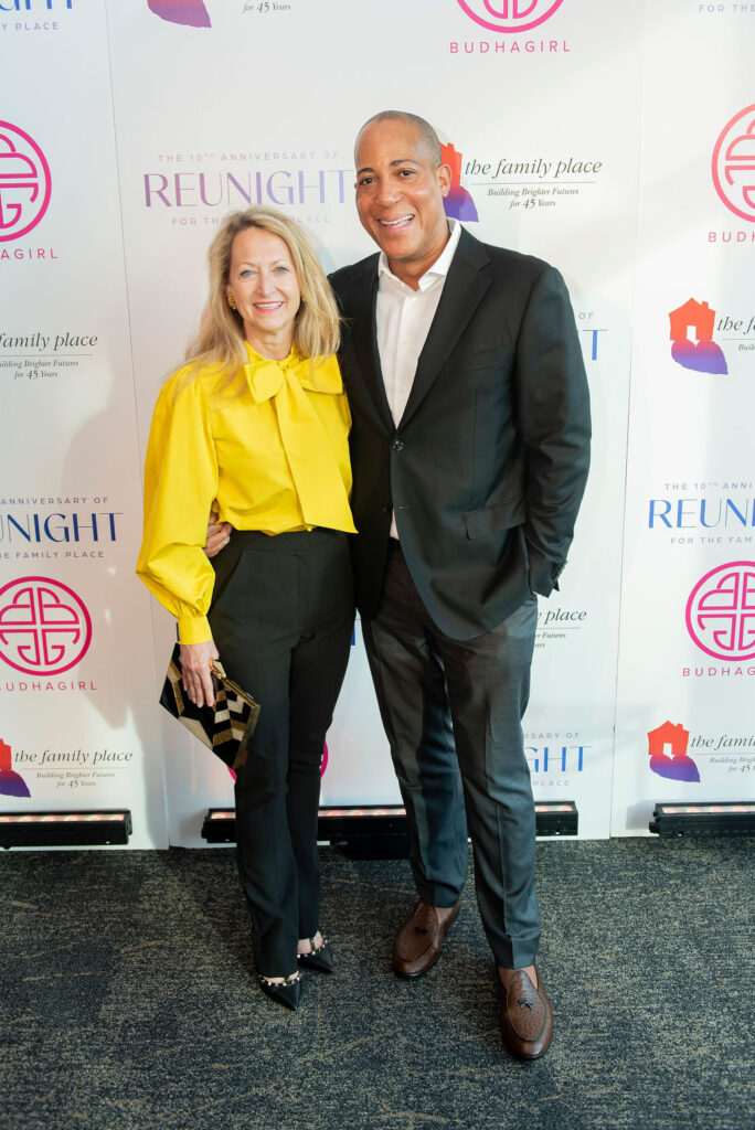 Lynn McBee, Robert Weatherly (Photo by Tamytha Cameron and Celeste Cass)