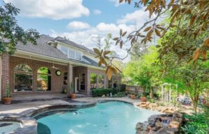 Pool at 94 E Fairbranch Circle