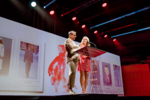 Reed Robertson, Victoria Snee