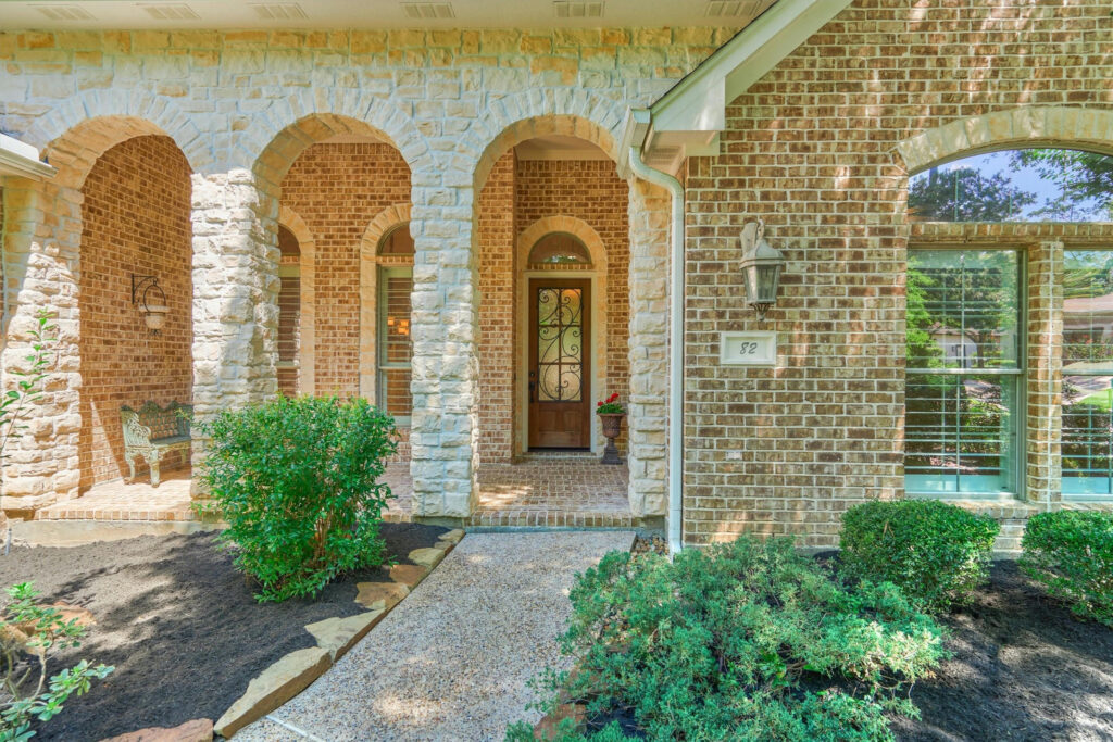 82 W Thymewood Place has exquisite architectural details throughout.