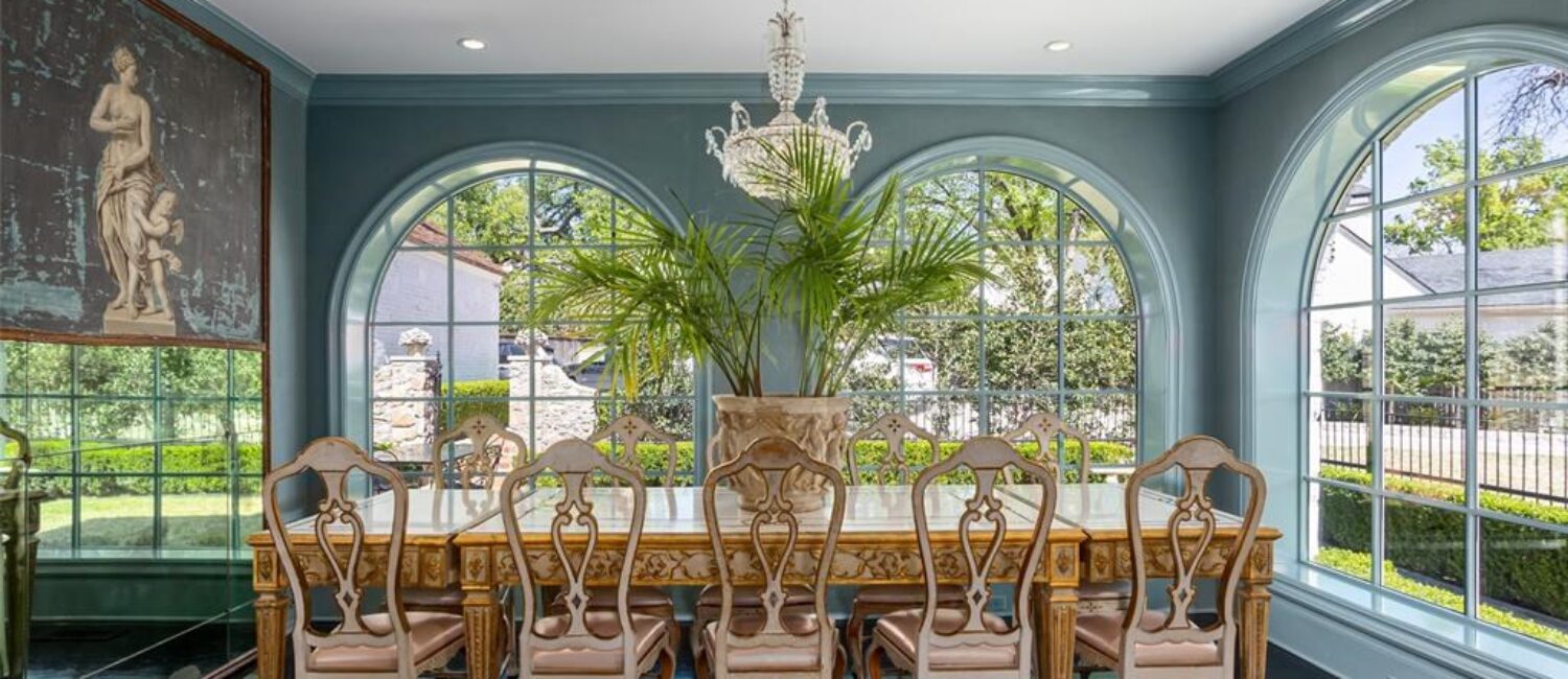 Westover – The current dining room was once the home’s sun porch.