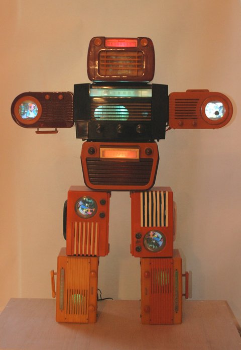 Nam June Paik's "Bakelite Robot," 2002. (Courtesy Estate of Nam June Paik and Tate Modern, London)
