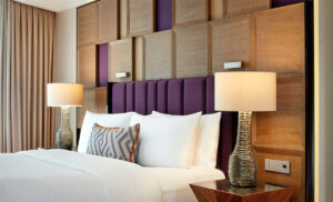 The Ritz-Carlton Deluxe Room (Photo by Matthew Shaw)