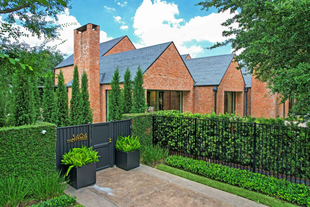 The River Oaks home at 3404 Chevy Chase was designed by renowned architect S.I. Morris for construction mogul Leo Linbeck Jr. (Photo by TK Images)