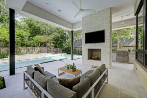 Coachman 410 IMG 111_1_1 (Photo by TK Images)