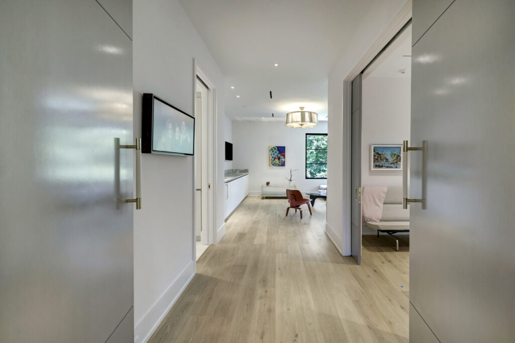 The spacious owner's suite at 410 Coachman Street in Bunker Hill (Photo by TK Images)