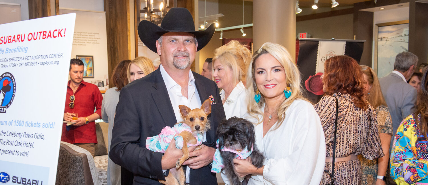 Greg Cook and Dr Roxy Riefkohl with Olive Marie and Ruby (Photo by Jacob Power)