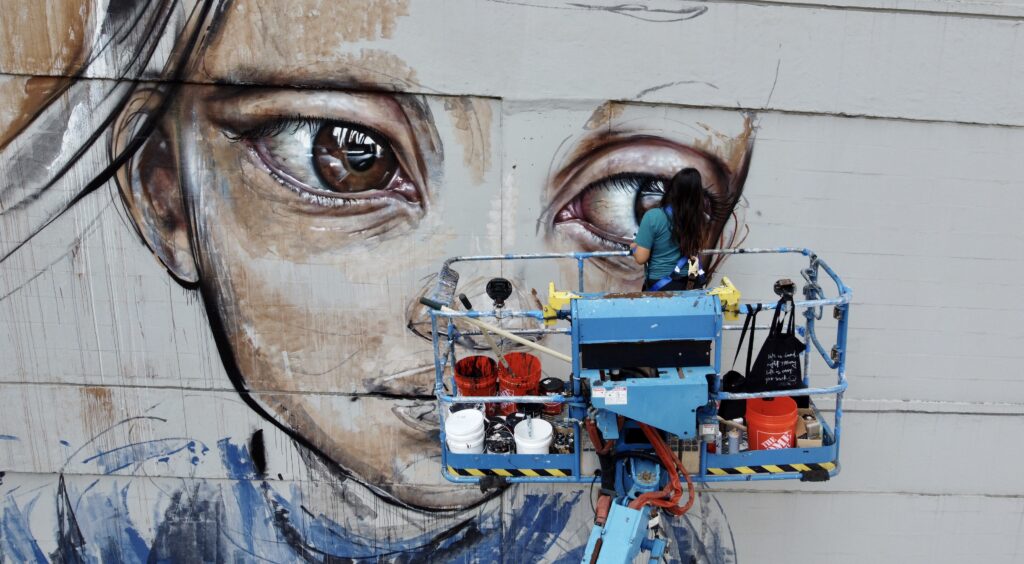 "The Strongest of Us" by Hera Herakut in progress (Photo by Egidio Narvaez Photography)