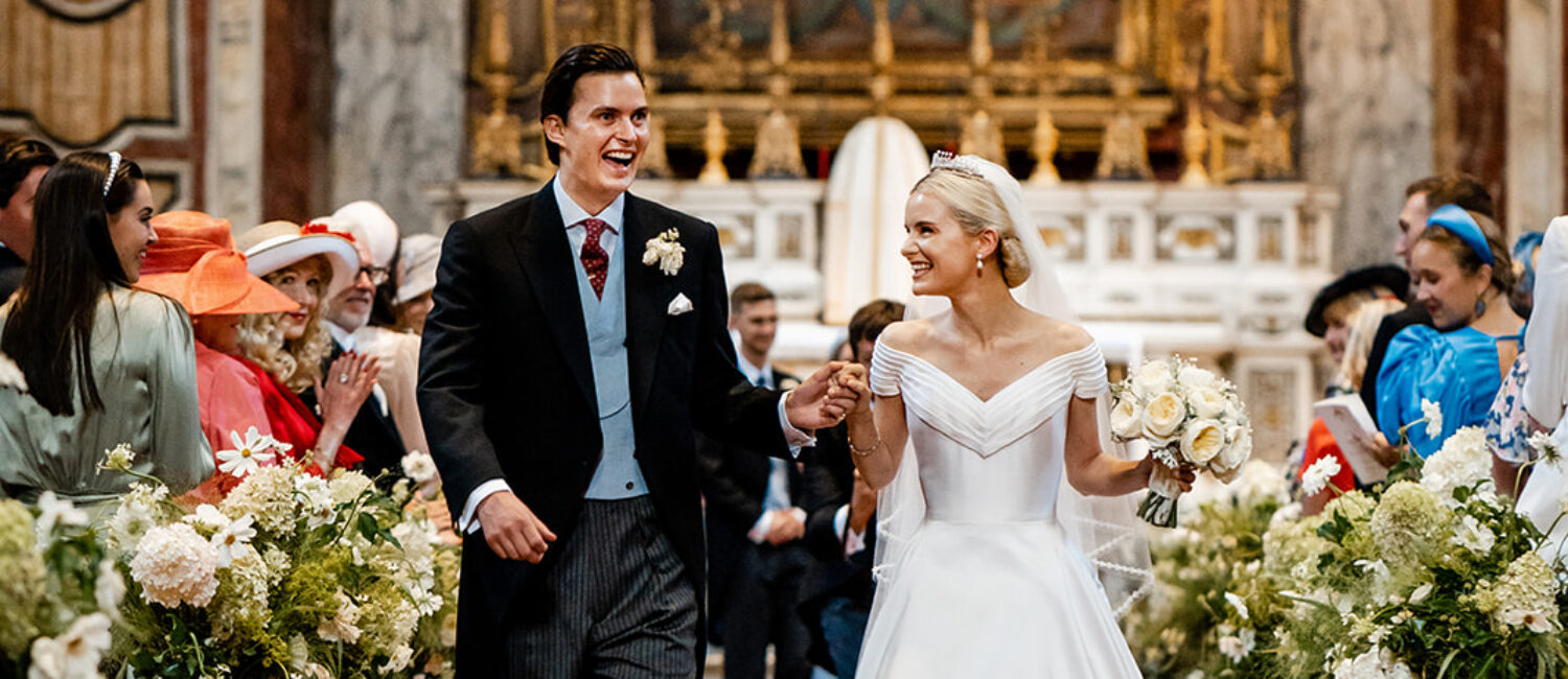 Oliver Coysh of London and Houston native Skylar Pinchal were wed in Brompton Oratory in London. (Photo by German Larkin)