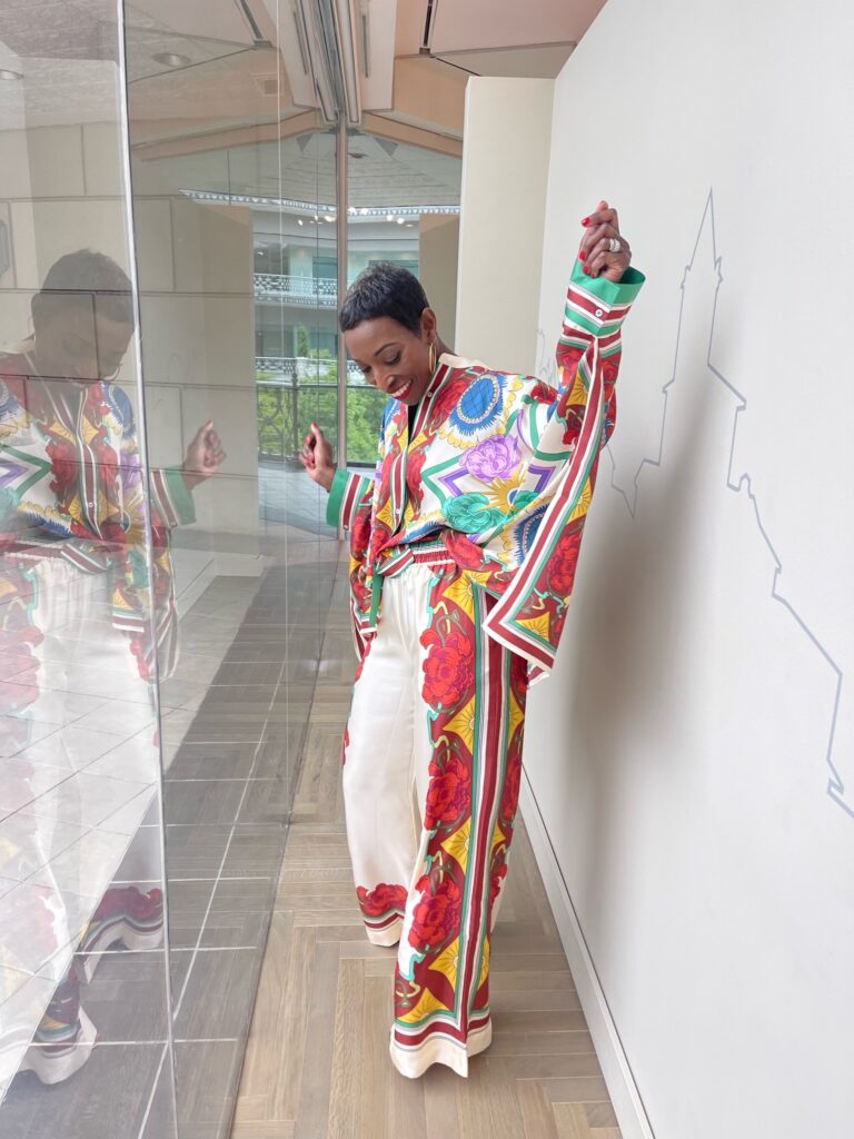 This outfit is as light and carefree as all summers should be.