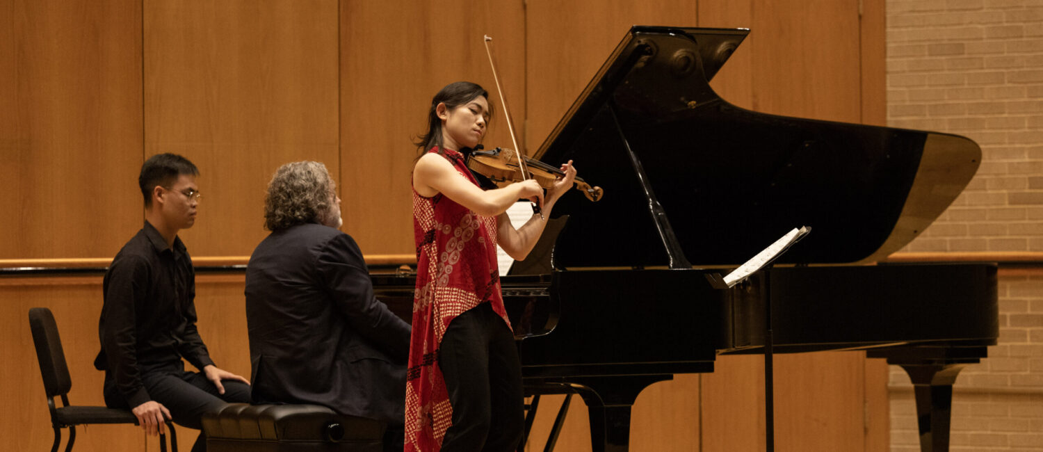 Mann-Wen Lo (violin), Timothy Hester (piano) performing in the faculty chamber concert series at the Texas Music Festival (Photo by Felipe Harker, UH/Kathrine G. McGovern College of the Arts)
