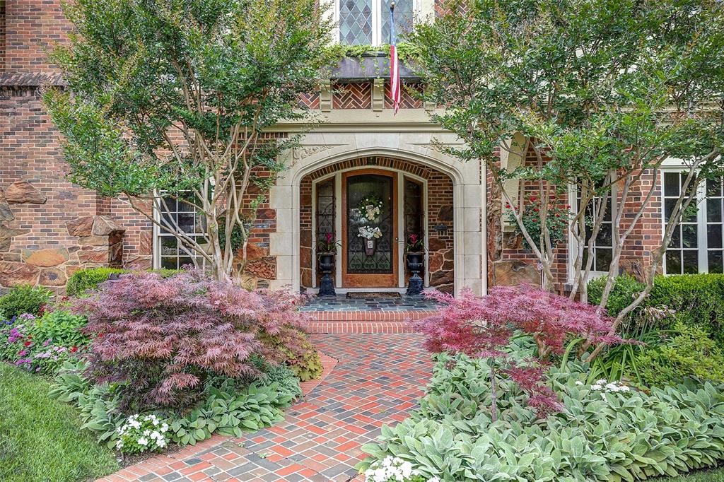 The brick and stonework welcome you at the entrance - craftsmanship on display as you enter.