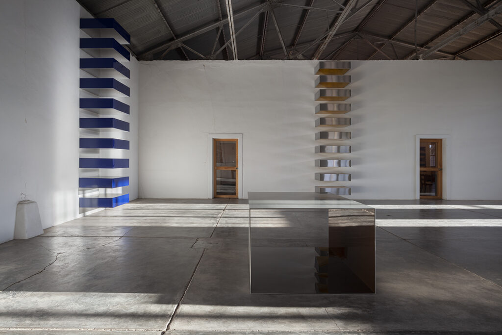North room, East building, La Mansana de Chinati/The Block, Judd Foundation, Marfa, Texas (Photo by Elizabeth Felicella. Courtesy Judd Foundation.)