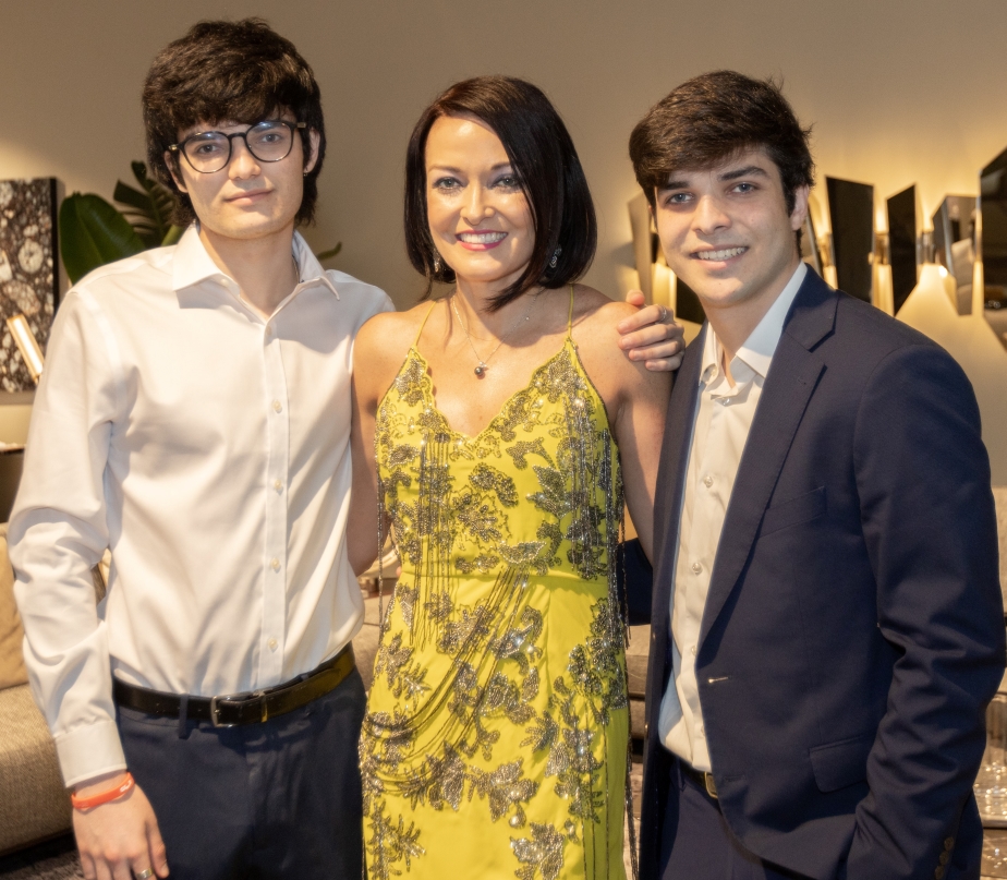 Carmen Muños with sons Pablo Vergara, Diego Vergara at the Institute of Hispanic Culture of Houston preview party held at CAM Studio. (Photo by Pablo Delgado of Metanoia Films)