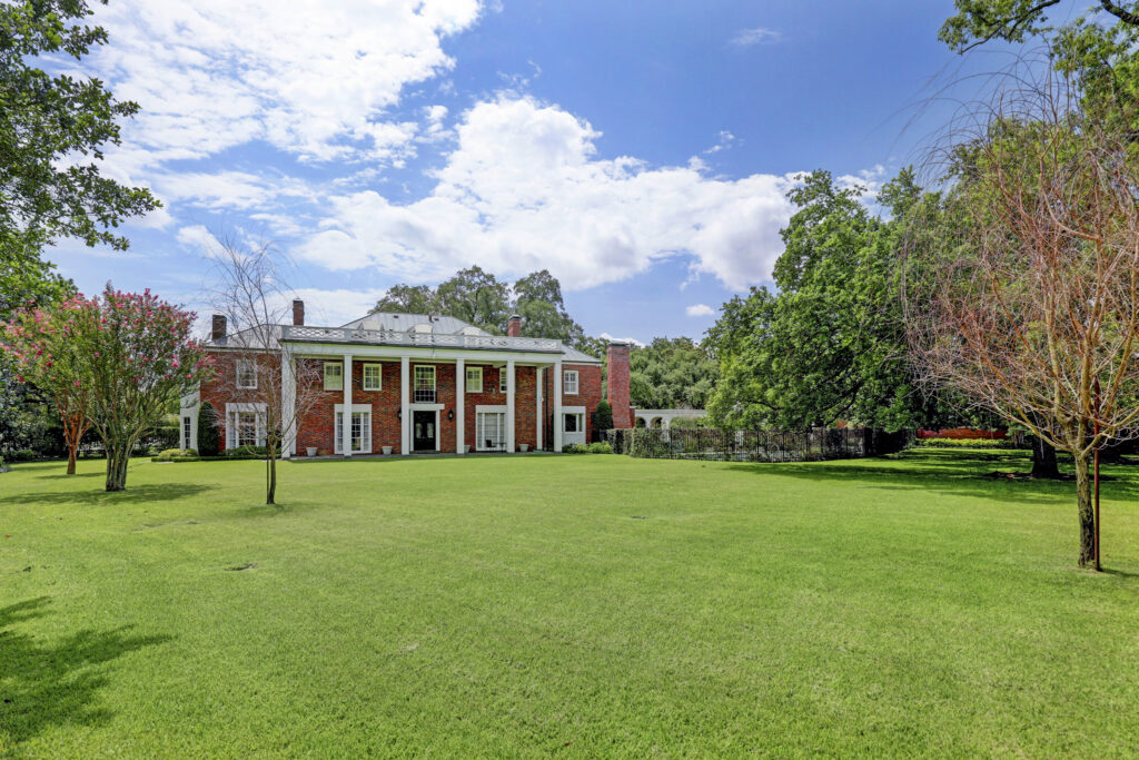 The back view of the Birdsall Briscoe home at 3425 Sleepy Hollow Court in River Oaks. (Photo by TK Images/Courtesy of Compass)
