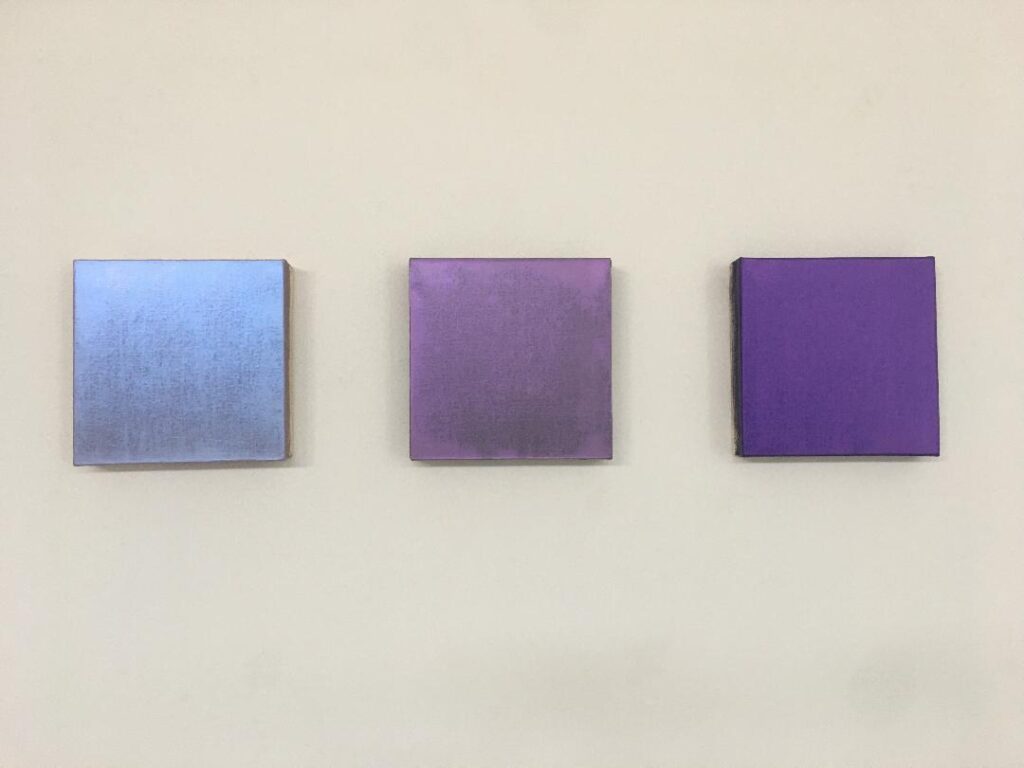 David Simpson's iridescent interference pigment paintings were made using acrylic paint. (Courtesy Gallery Sonja Roesch)