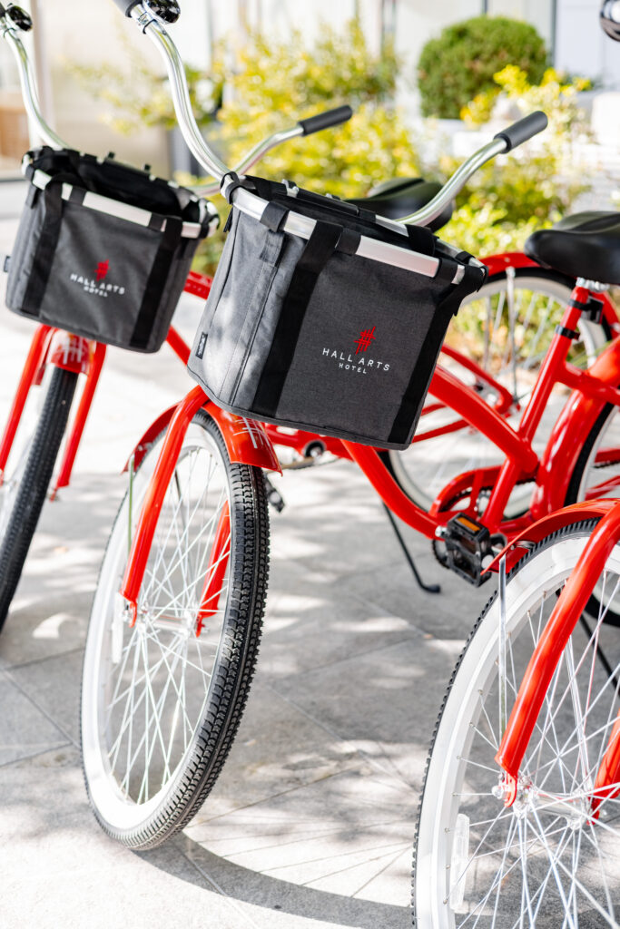 HALL Arts Hotel offers luxurious and convenient amenities for guests. 